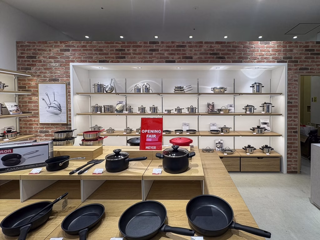 レンガ・ブリックタイルを使用した店舗施工事例