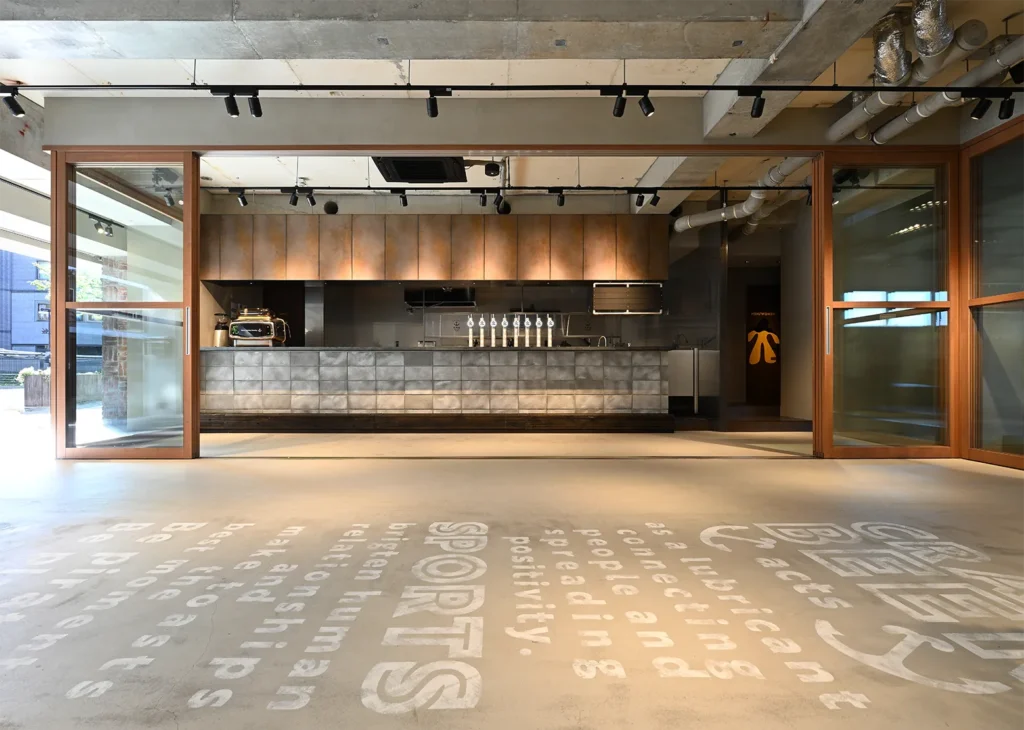 ビール専門店施工事例　張るブロック塀　コンクリートブロックタイル