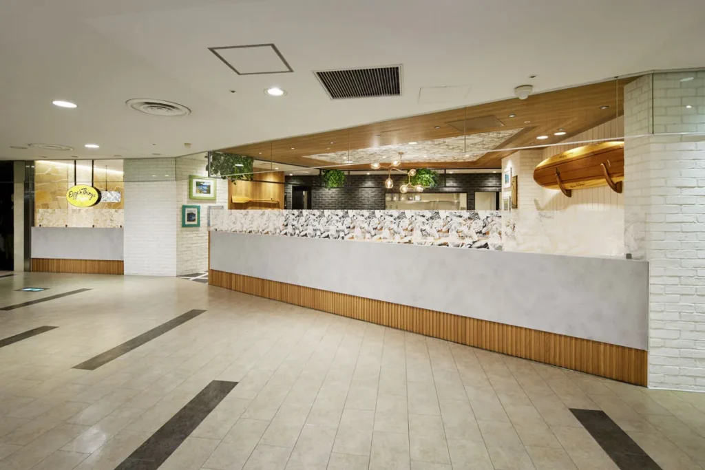ブリックタイルCAN’BRICK「クロブリ(BK-3)」「シロブリ(WH-3)」Eggs'n Things Coffee 新浦安店